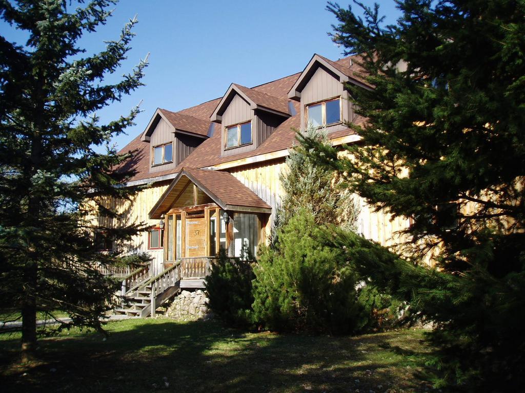 La Grange Country Inn Wakefield Dış mekan fotoğraf