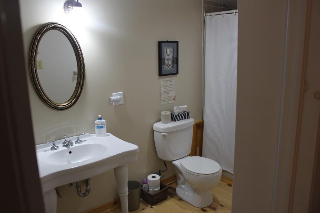 La Grange Country Inn Wakefield Dış mekan fotoğraf