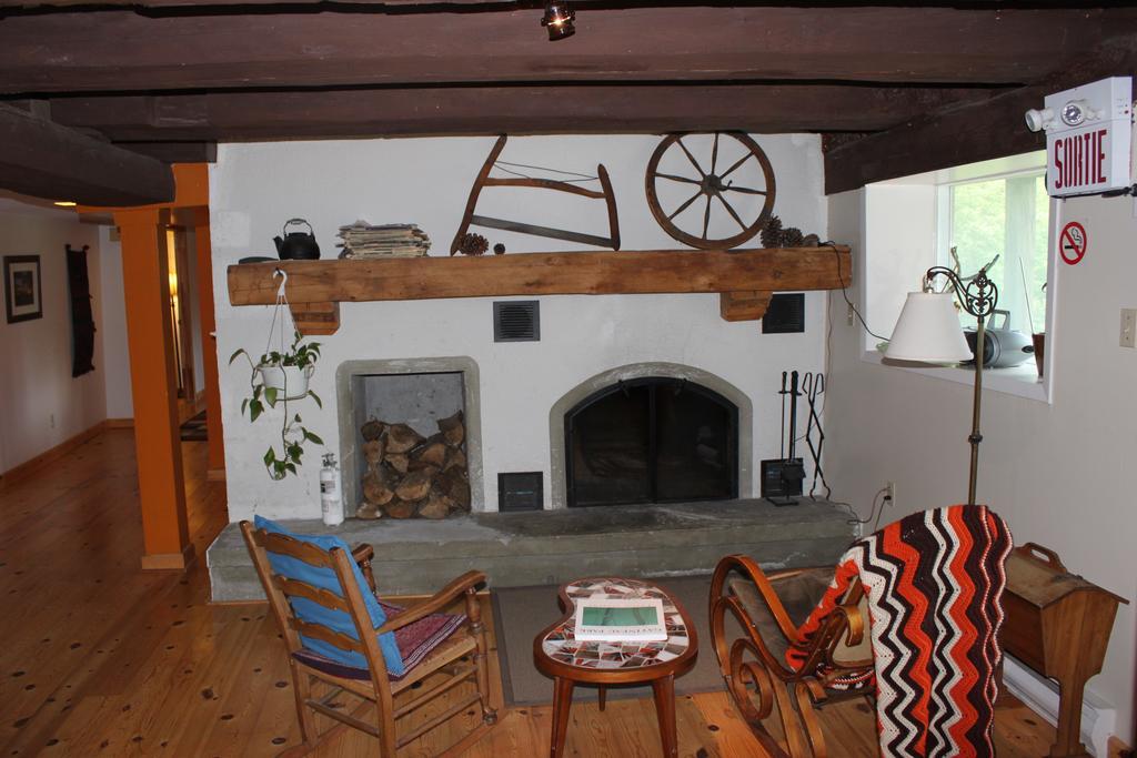 La Grange Country Inn Wakefield Dış mekan fotoğraf