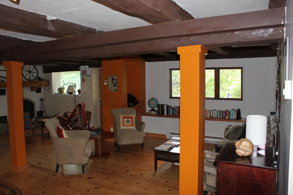 La Grange Country Inn Wakefield Dış mekan fotoğraf