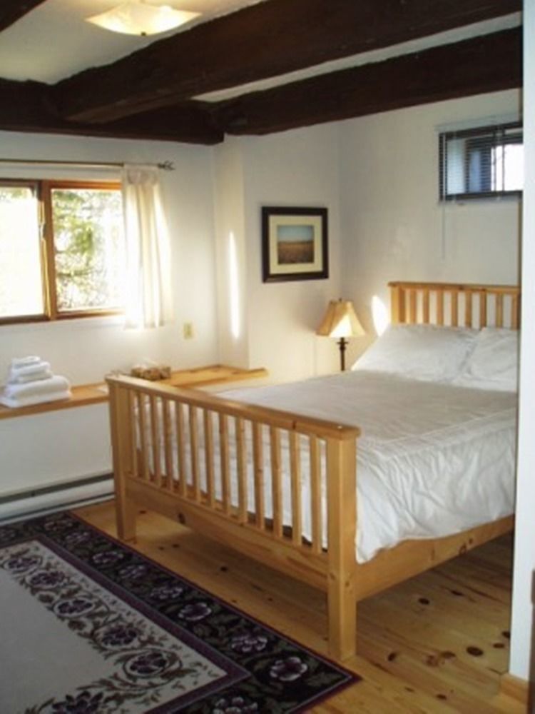La Grange Country Inn Wakefield Dış mekan fotoğraf