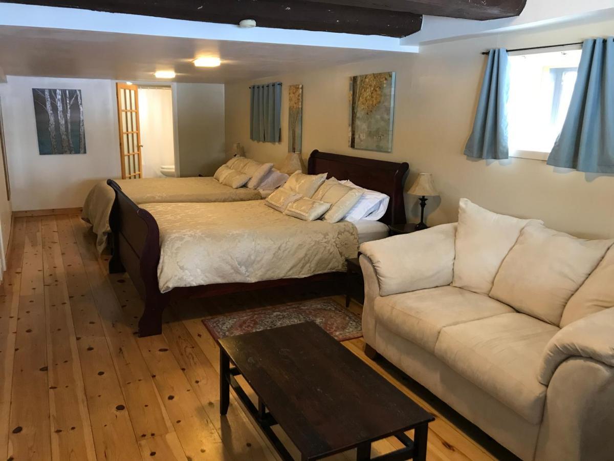La Grange Country Inn Wakefield Dış mekan fotoğraf